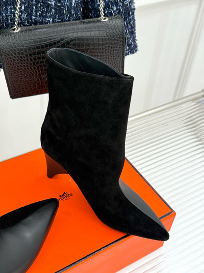 Botas de Cano Curto “H”