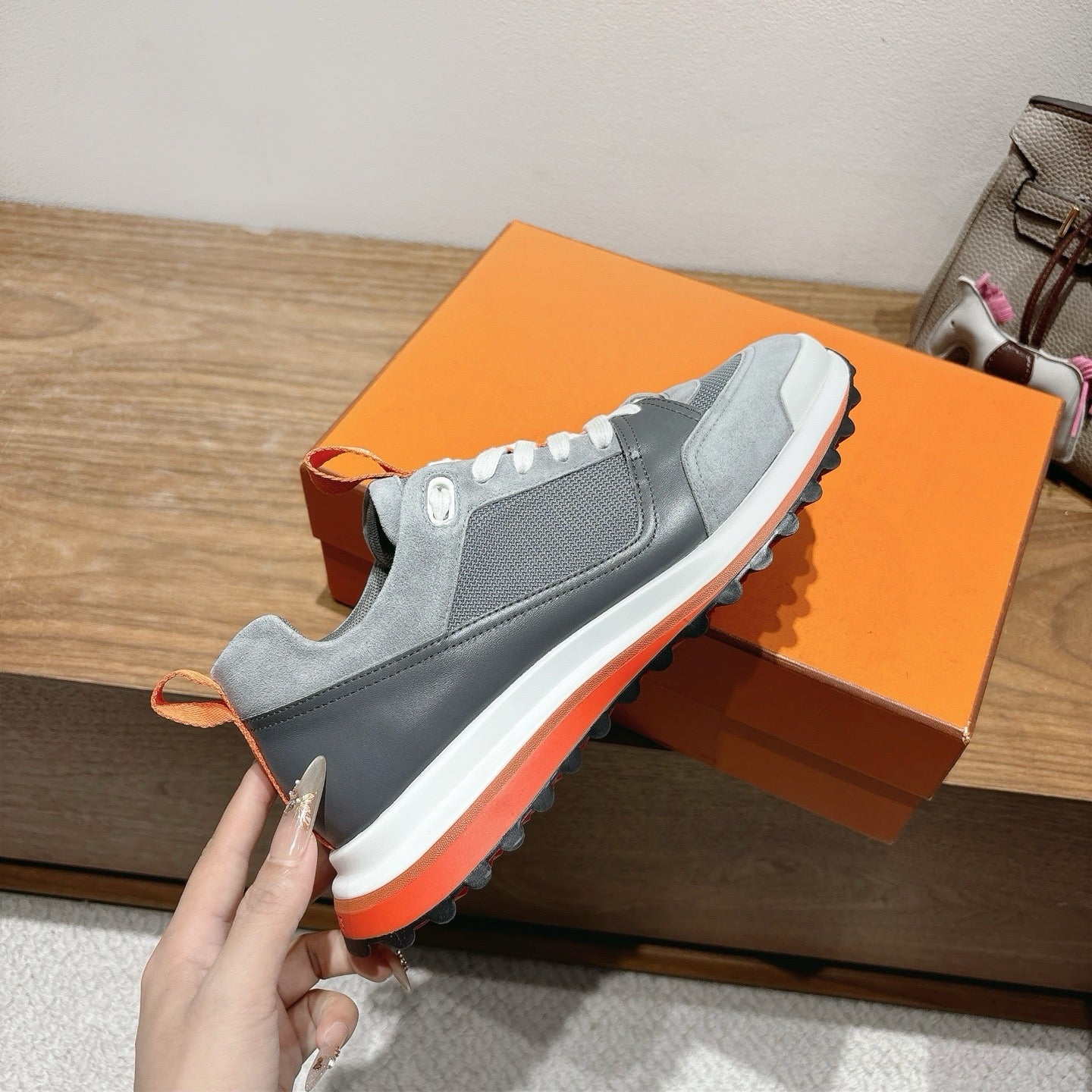 Sneakers “H”