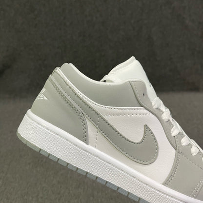 Tênis Air Jordan 1 Low