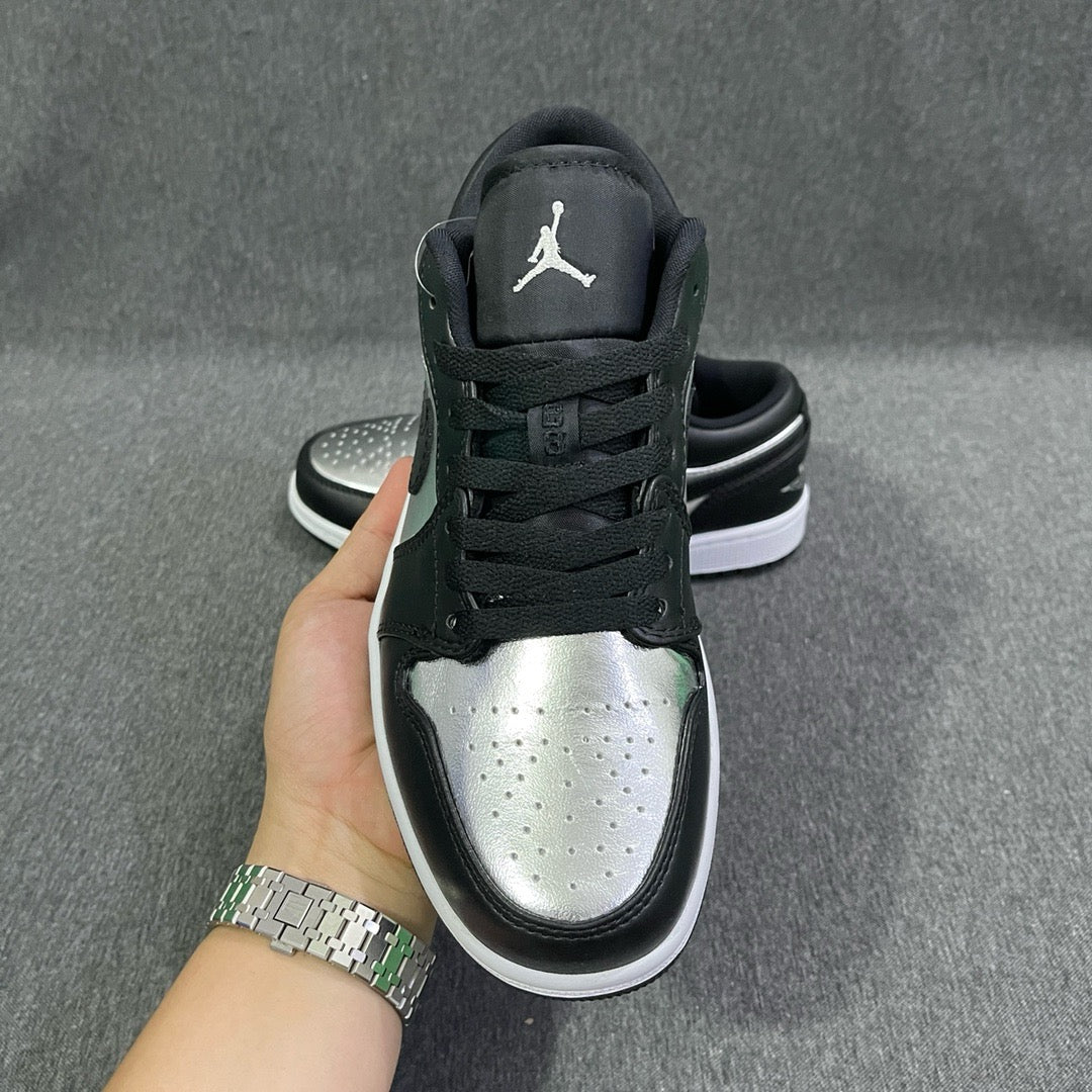 Tênis Air Jordan 1 Low