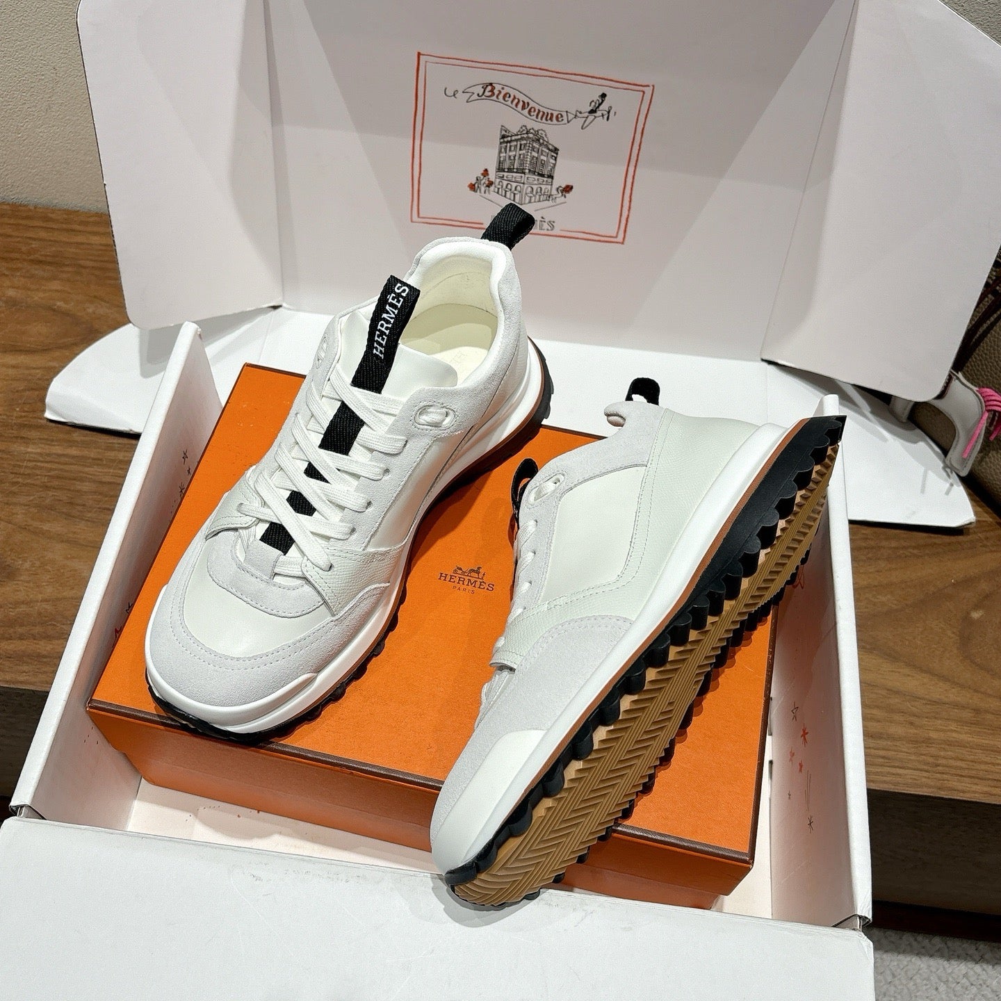 Sneakers “H”