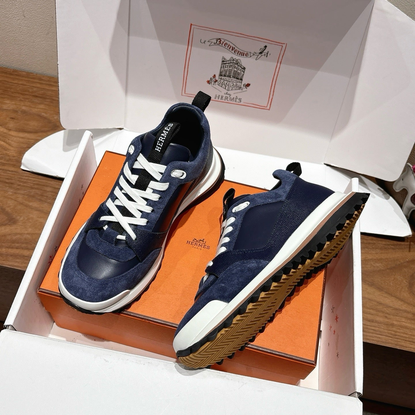 Sneakers “H”