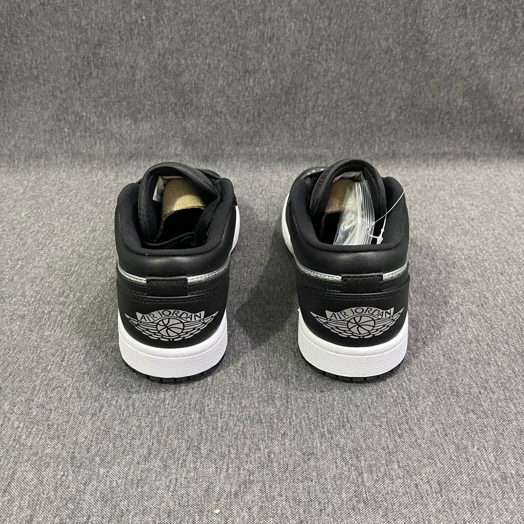 Tênis Air Jordan 1 Low
