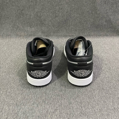 Tênis Air Jordan 1 Low