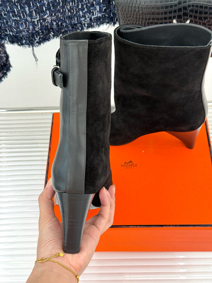 Botas de Cano Curto “H”
