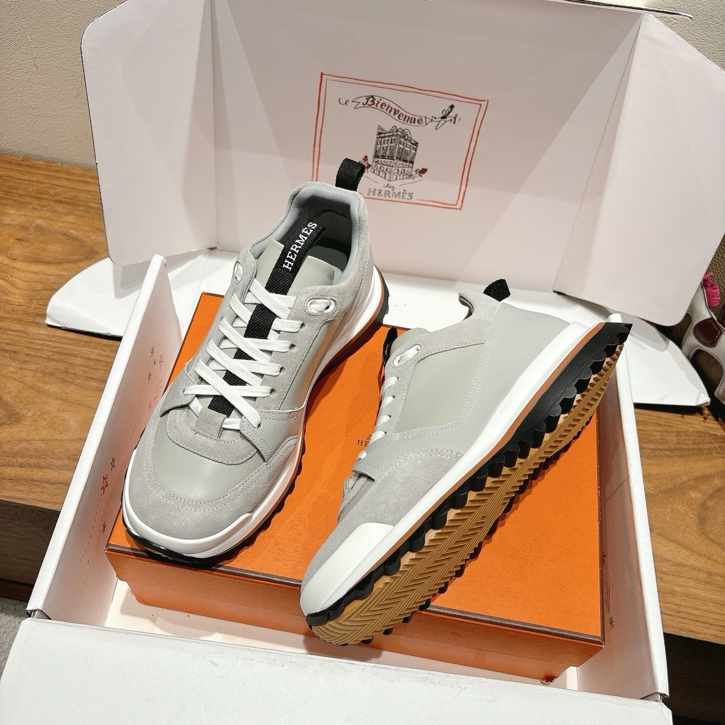 Sneakers “H”