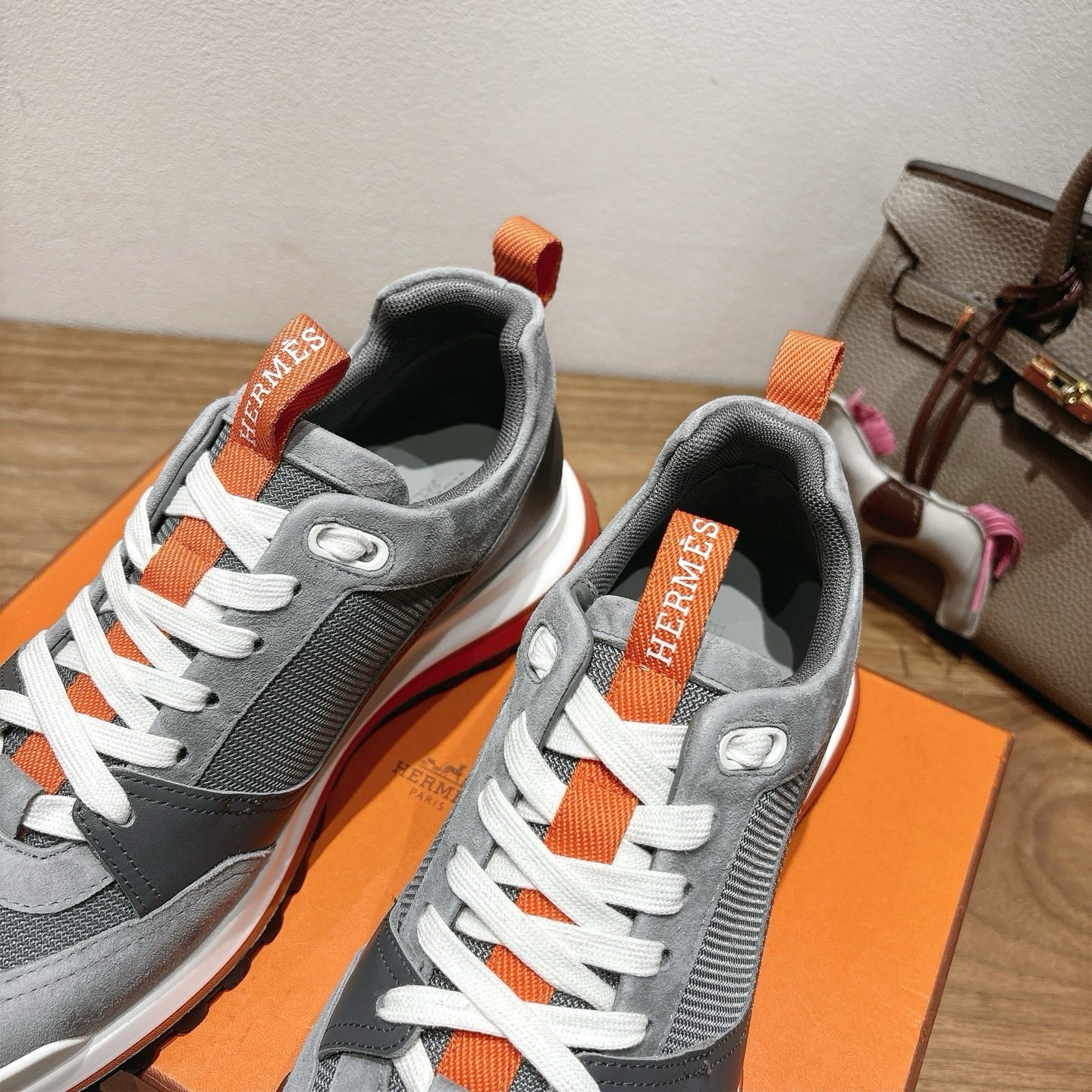 Sneakers “H”