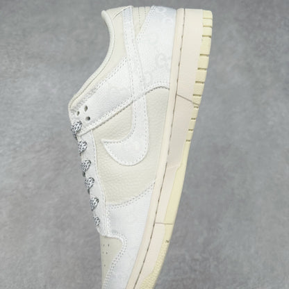 Tênis Dunk Low x GUCCI
